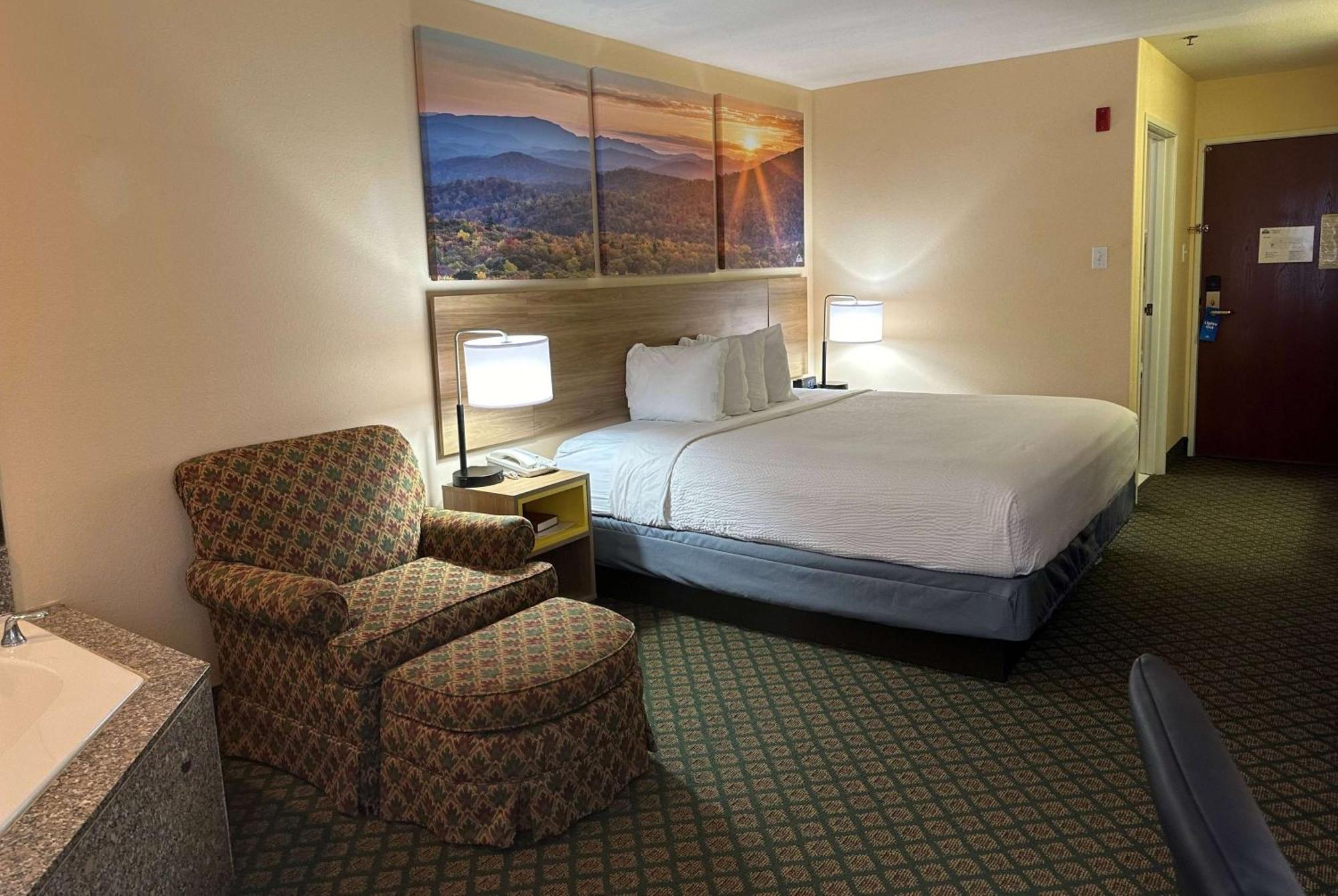 Days Inn & Suites By Wyndham Eunice Экстерьер фото